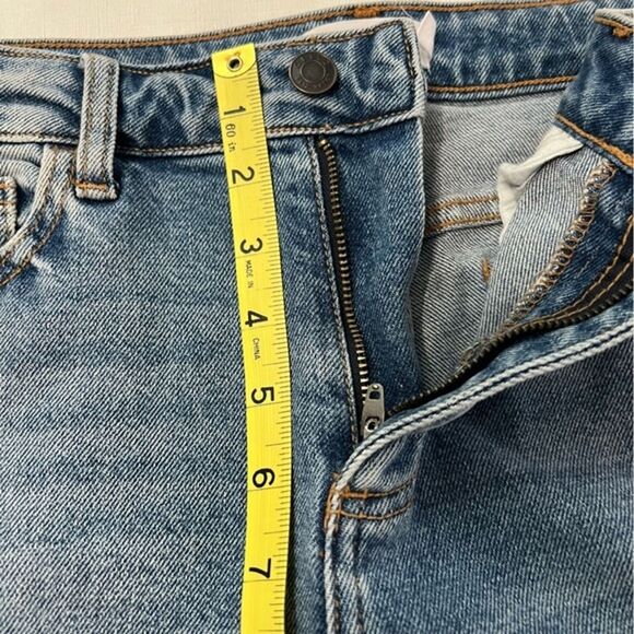 Cello Distressed Raw Hem Jeans Size 5 - Picture 7 of 11